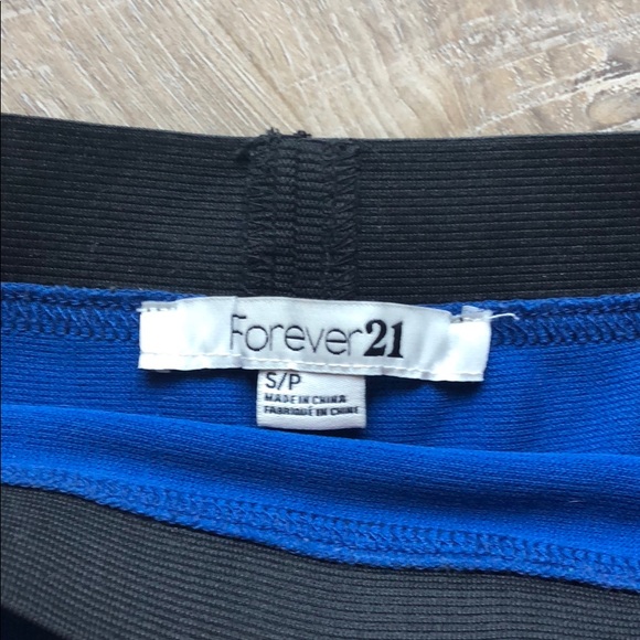 🌈FREE WITH PURCHASE skirt - Picture 3 of 7